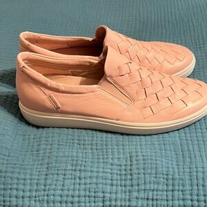NWOB!! Ecco Soft 7 Woven Rose Dust sz41